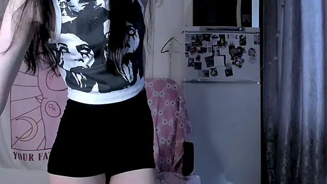 Holy420lolii online show from 28, 3, 2026