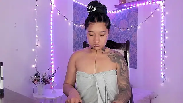 Eva Lee  online show from 7, 3, 2026