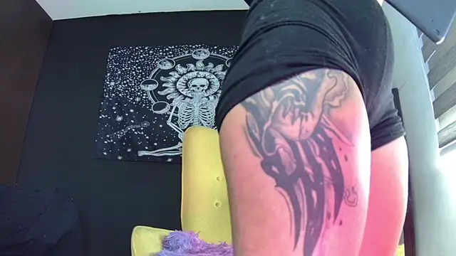 EvangelineCors online show from 4, 2, 2026