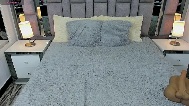 Snapshot of EMMAHILL1 chatting on 6, 3, 2025 EMMAHILL1 online show from 6, 3, 2025