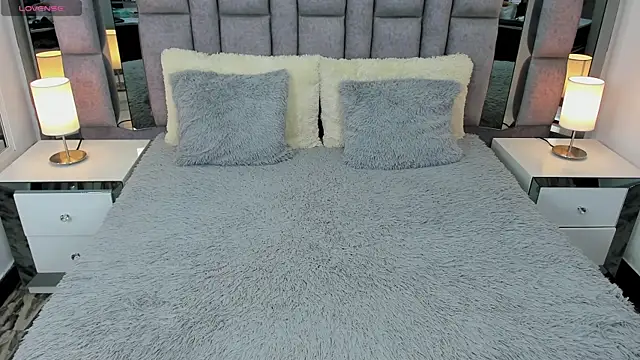 Snapshot of EMMAHILL1 chatting on 12, 3, 2025 EMMAHILL1 online show from 12, 3, 2025