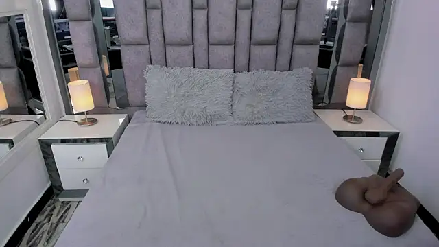 Snapshot of EMMAHILL1 chatting on 20, 9, 2025 EMMAHILL1 online show from 20, 9, 2025