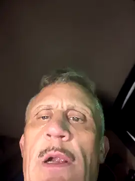 Snapshot of prekumstud chatting on 5, 10, 2025 prekumstud online show from 5, 10, 2025