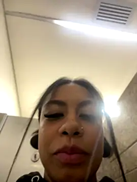 Snapshot of ATENEA_SEXXXY chatting on 20, 11, 2025 ATENEA SEXXXY online show from 20, 11, 2025