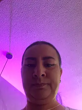 Snapshot of Abril_Luv chatting on 9, 9, 2025 Abril Luv online show from 9, 9, 2025