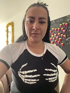 Snapshot of Abril_Luv chatting on 15, 9, 2025 Abril Luv online show from 15, 9, 2025