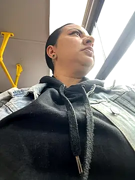 Snapshot of Abril_Luv chatting on 26, 9, 2025 Abril Luv online show from 26, 9, 2025