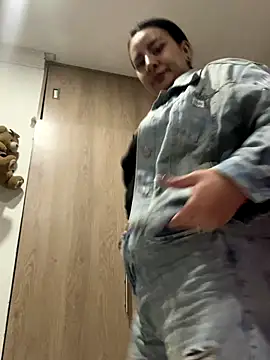 Snapshot of Abril_Luv chatting on 30, 9, 2025 Abril Luv online show from 30, 9, 2025