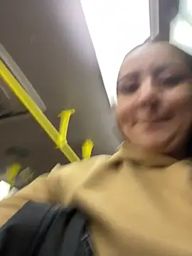 Snapshot of Abril_Luv chatting on 3, 10, 2025 Abril Luv online show from 3, 10, 2025