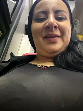 Snapshot of Abril_Luv chatting on 22, 10, 2025 Abril Luv online show from 22, 10, 2025