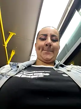 Snapshot of Abril_Luv chatting on 24, 10, 2025 Abril Luv online show from 24, 10, 2025