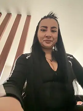 Snapshot of Abril_Luv chatting on 19, 11, 2025 Abril Luv online show from 19, 11, 2025