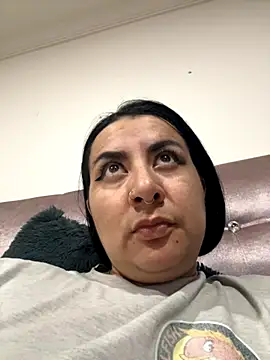 Snapshot of Abril_Luv chatting on 23, 11, 2025 Abril Luv online show from 23, 11, 2025