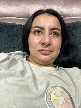 Snapshot of Abril_Luv chatting on 25, 11, 2025 Abril Luv online show from 25, 11, 2025