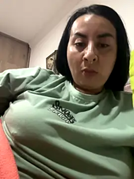 Snapshot of Abril_Luv chatting on 15, 12, 2025 Abril Luv online show from 15, 12, 2025