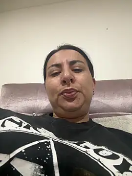 Snapshot of Abril_Luv chatting on 19, 1, 2026 Abril Luv online show from 19, 1, 2026