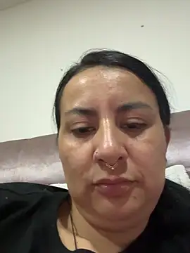 Snapshot of Abril_Luv chatting on 6, 2, 2026 Abril Luv online show from 6, 2, 2026