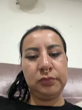 Snapshot of Abril_Luv chatting on 2, 3, 2026 Abril Luv online show from 2, 3, 2026