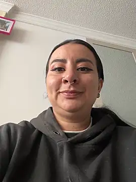 Abril Luv online show from 25, 3, 2026