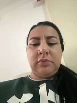 Abril Luv online show from 16, 5, 2026