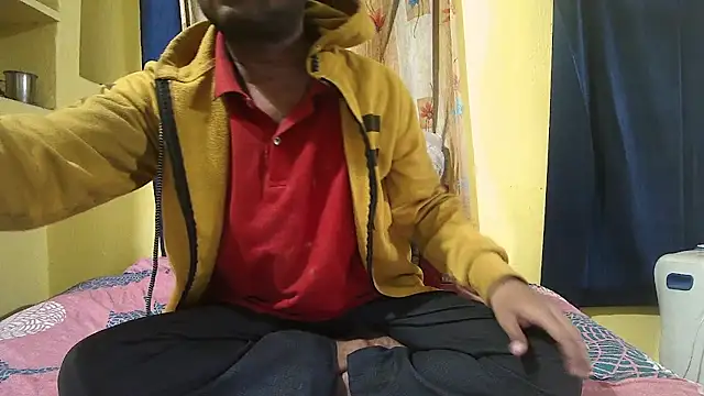 Cute boy2000 online show from 13, 1, 2025