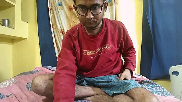 Cute boy2000 online show from 16, 1, 2025