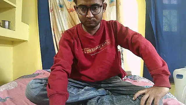 Cute boy2000 online show from 17, 1, 2025