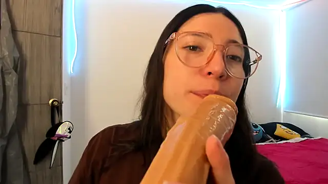 Snapshot of Spit_queen chatting on 10, 1, 2025 Spit queen online show from 10, 1, 2025