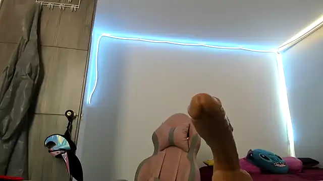 Snapshot of Spit_queen chatting on 4, 2, 2025 Spit queen online show from 4, 2, 2025