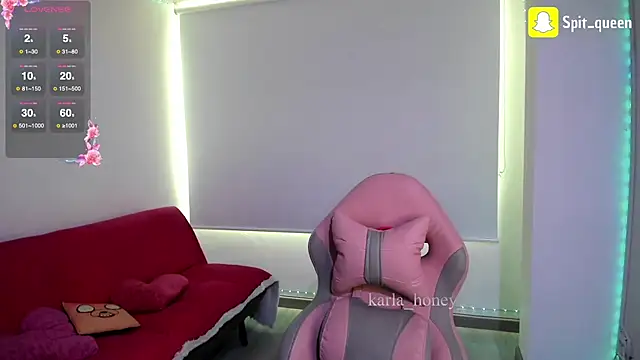 Snapshot of Spit_queen chatting on 17, 9, 2025 Spit queen online show from 17, 9, 2025