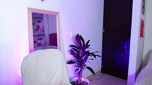 alisseallie online show from 16, 3, 2025