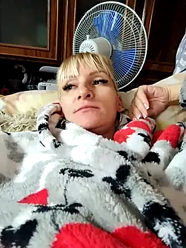 Snapshot of ulika1989 chatting on 12, 10, 2025 ulika1989 online show from 12, 10, 2025