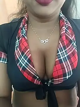 Snapshot of ANGE-MOU chatting on 13, 1, 2026 ANGE-MOU online show from 13, 1, 2026