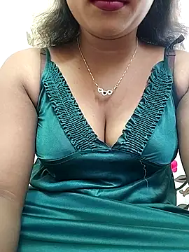 Snapshot of ANGE-MOU chatting on 8, 2, 2026 ANGE-MOU online show from 8, 2, 2026