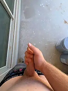 Snapshot of stonerkid578 chatting on 6, 11, 2025 stonerkid578 online show from 6, 11, 2025