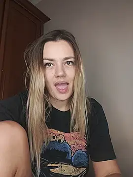 KrissSexi online show from 28, 11, 2025