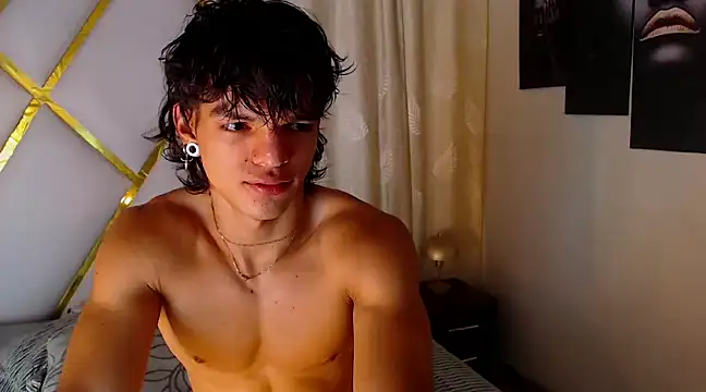 Snapshot of AlbertBernal69 chatting on 11, 2, 2025 AlbertBernal69 online show from 11, 2, 2025