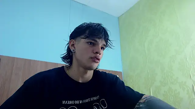 Snapshot of AlbertBernal69 chatting on 10, 3, 2025 AlbertBernal69 online show from 10, 3, 2025