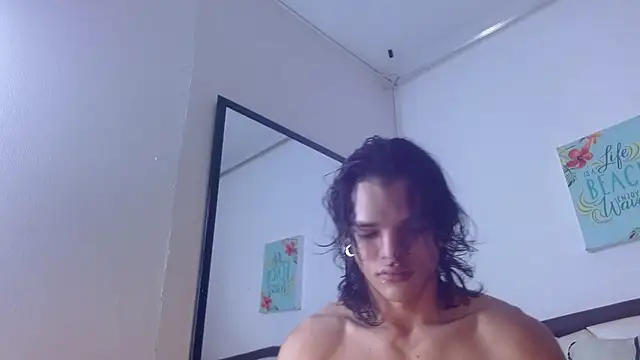 Snapshot of AlbertBernal69 chatting on 3, 10, 2025 AlbertBernal69 online show from 3, 10, 2025