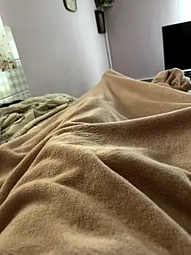 Snapshot of mihaixxx1 chatting on 29, 10, 2025 mihaixxx1 online show from 29, 10, 2025