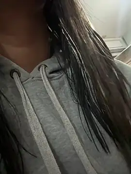 ZiaCalifa online show from 23, 2, 2026