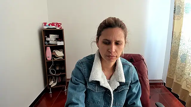 lauren ashlee online show from 25, 3, 2026