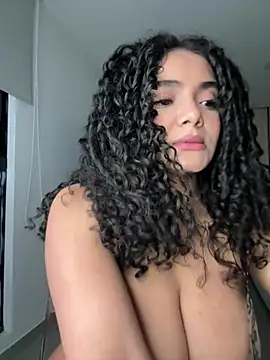 Snapshot of Mariecurl chatting on 15, 7, 2026 Mariecurl online show from 15, 7, 2026