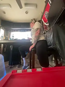 SummerBlueMoon online show from 17, 4, 2026