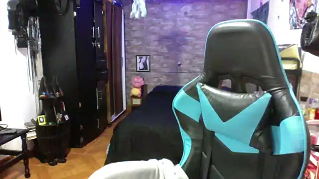 AngelaQueen  online show from 4, 2, 2026