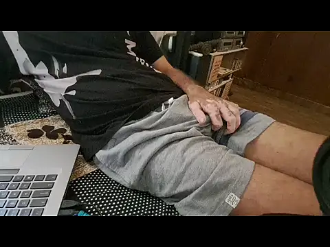 Snapshot of cocklovesboobs00077 chatting on 29, 9, 2025 cocklovesboobs00077 online show from 29, 9, 2025