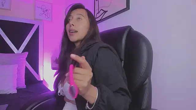 lena banks online show from 24, 11, 2025