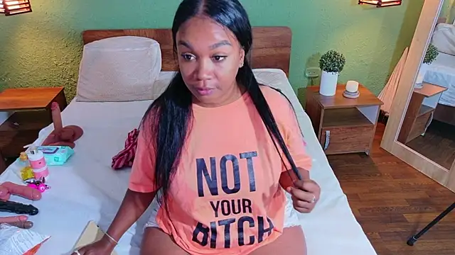 Snapshot of dannaahbrown chatting on 28, 6, 2026 dannaahbrown online show from 28, 6, 2026