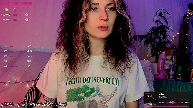 Snapshot of IttyKitty chatting on 17, 1, 2025 IttyKitty online show from 17, 1, 2025