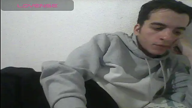 Snapshot of Tombgy07 chatting on 7, 1, 2025 Tombgy07 online show from 7, 1, 2025